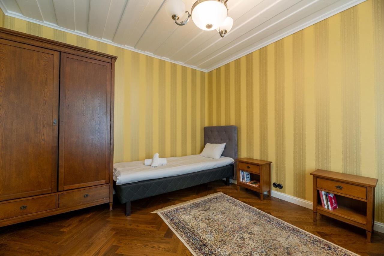 Pargimaja Apartments Kuressaare Esterno foto