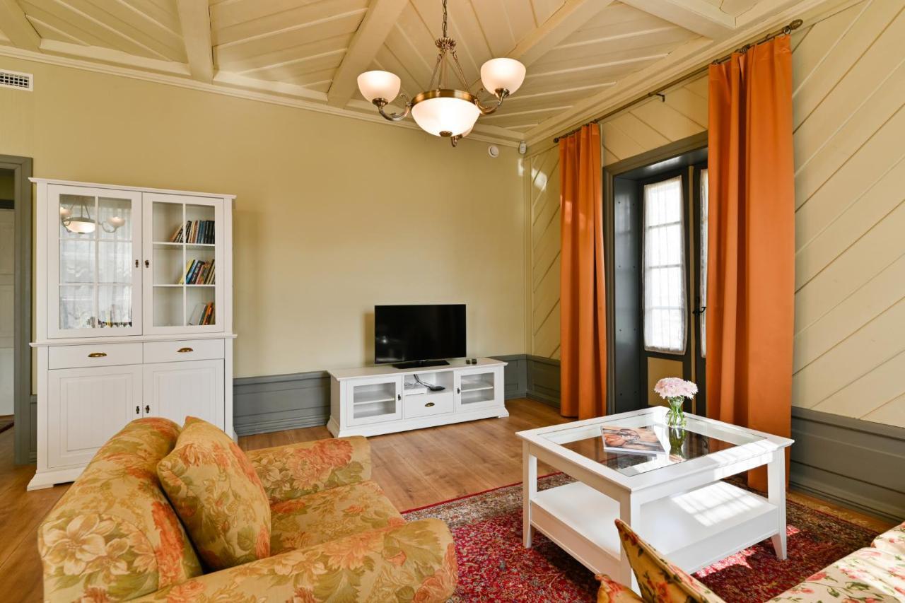 Pargimaja Apartments Kuressaare Esterno foto